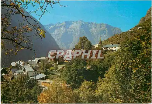 Cartes postales moderne Venosc (Isere) Alt 1000 m Vue Generale du Hameau du Courtil Au fond Le Grand Rochail (3023 m)