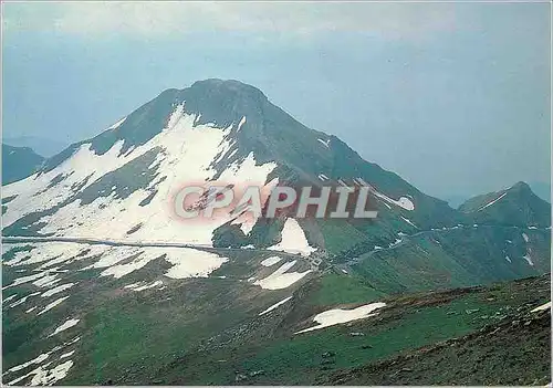 Cartes postales moderne Puy Mary (Cantal) (Altitude 1787 metres) La vue que l'on Decouvre de son Sommet reste pour Beauc