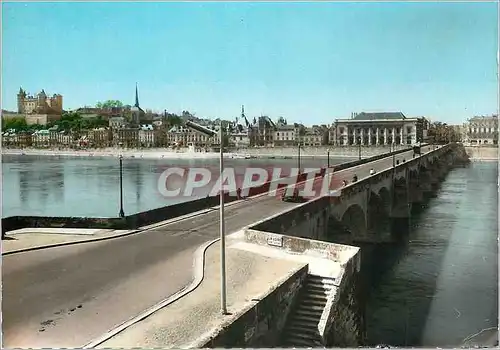 Cartes postales moderne Saumur (M et L) Val de Loire le Pont sur la Loire et la Ville