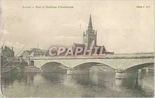 Ansichtskarte AK Laval Pont et Basilique d'Avesnieres