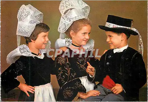Cartes postales moderne La Bretagne Petits Enfants en Costume de Quimperle Folklore