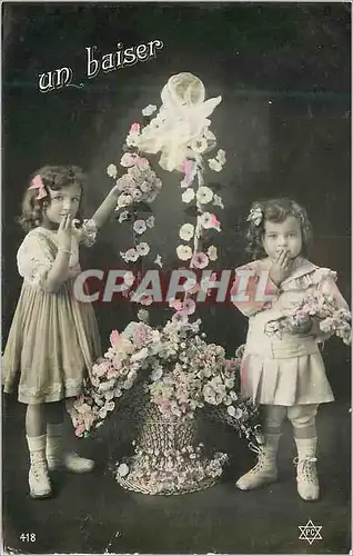 Cartes postales Un Baiser Enfants Fleurs