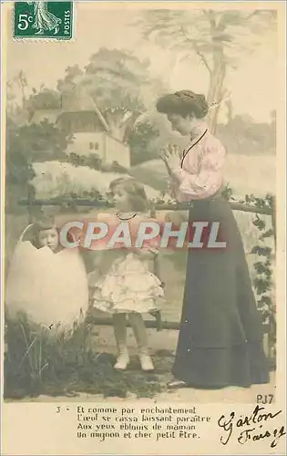 Cartes postales Et comme par Enchantement l'Oeuf se cassa laissant Paraitre aux Yeux Eblouis de Maman un Mignon