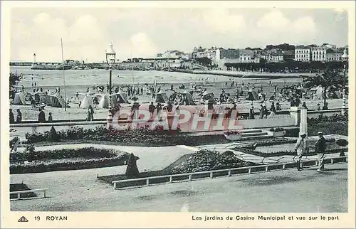 Cartes postales Royan Les Jardins du Casino Municipal et vue sur le Port