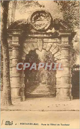 Cartes postales Fontainebleau Porte de l'Hotel du Tambour