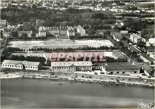 Cartes postales moderne Saumur (Maine et Loire) Ecole de Cavalerie Militaria