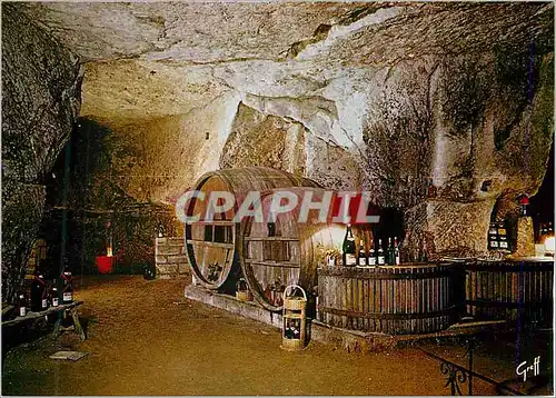 Cartes postales moderne Au Pays des Vins de la Loire Cave Creusee dans la Pierre ou Vieillit Lentement le Bon Vin