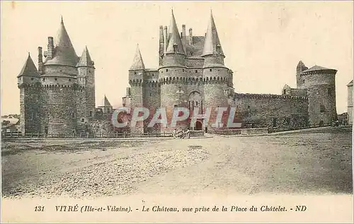 Cartes postales Vitre (Ille et Vilaine) Le Chateau vue prise de la Place du Chatelet