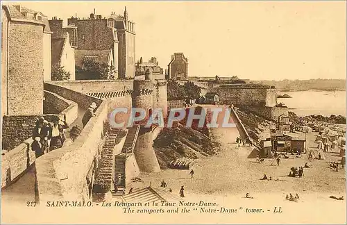 Cartes postales Saint Malo Les Remparts et la Tour Notre Dame