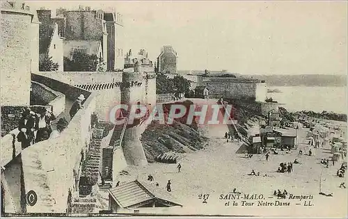 Ansichtskarte AK Saint Malo Les Remparts et la Tour Notre Dame