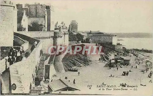 Cartes postales Saint Malo Les Remparts et la Tour Notre Dame