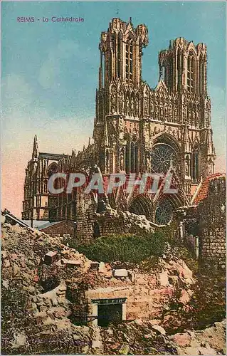 Cartes postales Reims La Cathedrale Militaria