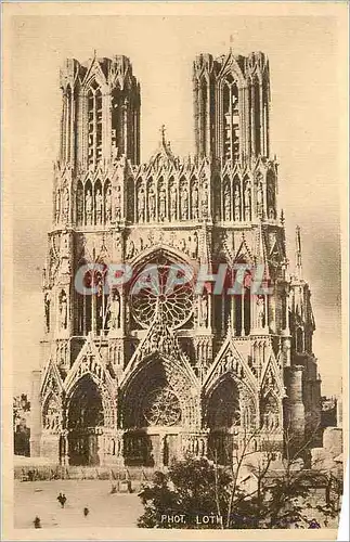 Ansichtskarte AK Reims La Cathedrale apres la Guerre Militaria