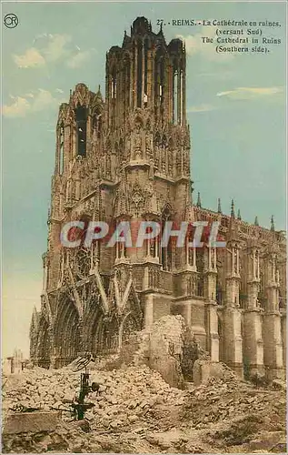 Ansichtskarte AK Reims La Cathedrale en Ruines (Versant Sud) Militaria