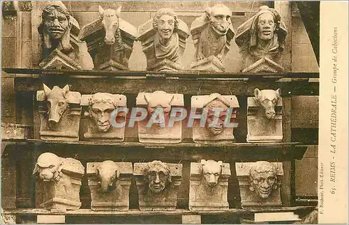 Cartes postales Reims La Cathedrale Groupe de Cabechons Militaria