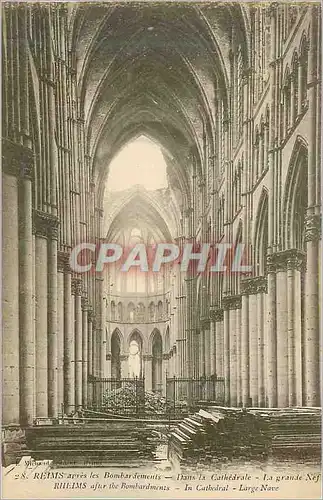 Cartes postales Reims apres les Bombardements Dans la Cathedrale La Grande Nef Militaria