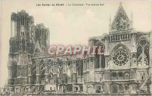 Ansichtskarte AK Les Ruines de Reims La Cathedrale Vue Laterale Sud Militaria