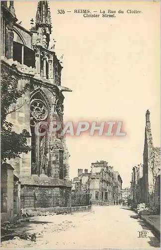 Cartes postales Reims La Rue du Cloitre  Militaria