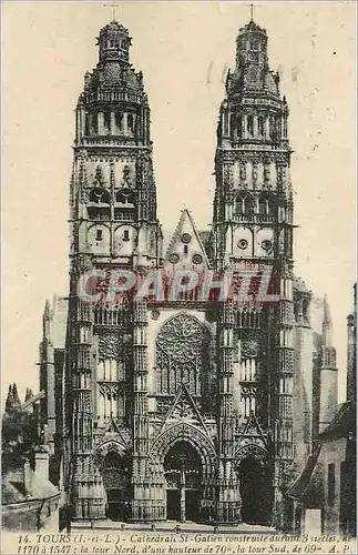 Cartes postales Tours (I et L) Cathedrale St Gatien Contrite durant 3 Siecles de 1170 a 1547 Le Tour Nord