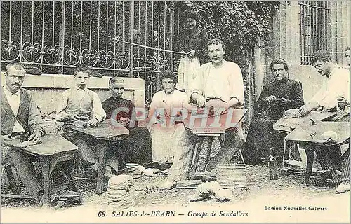 Cartes postales moderne Salies de Bearn Groupe de Sandaliers