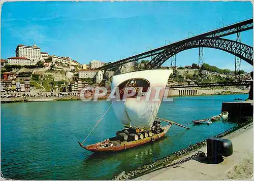 Cartes postales moderne Porto Portugal Le Douro Bateau Rabelo Bateau