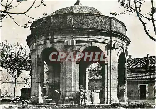 Cartes postales moderne Villeneuve les Avignon La Fontaine St Jean