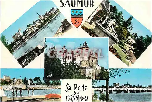 Cartes postales moderne Saumur (M et L) Vue Generale sur le Chateau La Piscine vers le Chateau