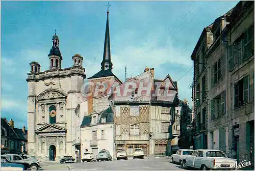 Cartes postales moderne Saumur (M et L) Les Merveilles du Val de Loire La Place et L'Eglise (XIIe XIIIe Siecles) Saint P