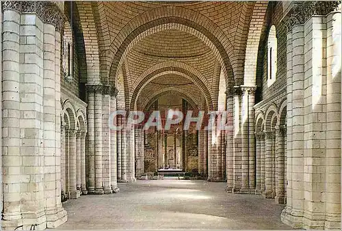 Cartes postales moderne Abbaye de Fontevrault (Maine et Loire) Nef de l'Eglise abbatiale (fin XVIIe S)