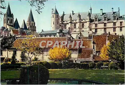 Cartes postales moderne Loches (Indre et Loire) Les Merveilles du Val de Loire L'Eglise Saint Ours et les Logis Royaux d