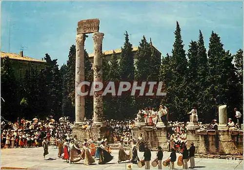 Moderne Karte Arles (B du R) Reflets de Provence Fetes Provencales au Theatre Antique Folklore