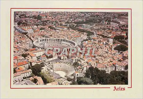 Cartes postales moderne Arles Vue Generale et les Arenes
