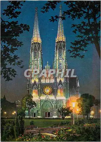 Cartes postales moderne Vienne Votivkirche Illumine