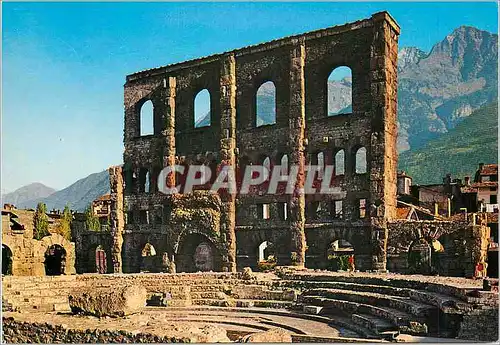 Cartes postales moderne Aosta Theatre Romain au Fond le M Aemilius m 3559