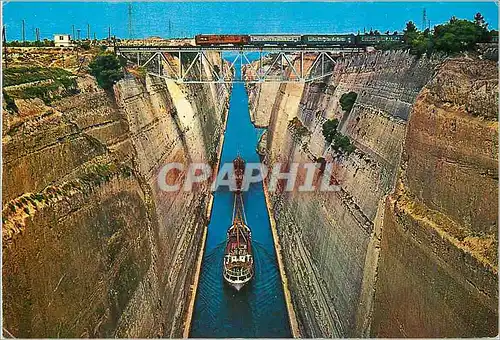 Cartes postales moderne Grece l'Isthme Bateau Train