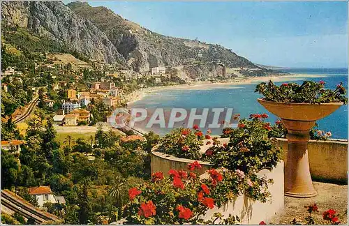 Cartes postales moderne Menton (A M) Les Sites Merveilleux de La Cote d'Azur Vue sur Garavan la frontiere et l'Italie