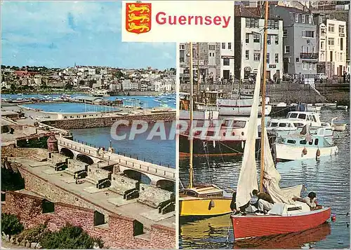 Cartes postales moderne Guernsey St Peter Port From the Battiements of Historic Castle Bateaux