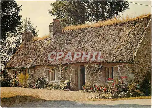 Cartes postales moderne La Bretagne Pittoresque Chaumieres