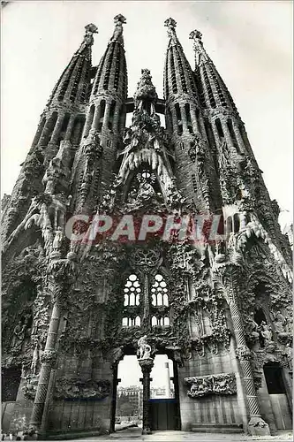 Cartes postales moderne Barcelona Temple Expiatoire de la Sainte Famille