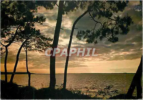 Cartes postales moderne Les Astres sont plus Purs l'Ombre parait Meilleure Victor Hugo