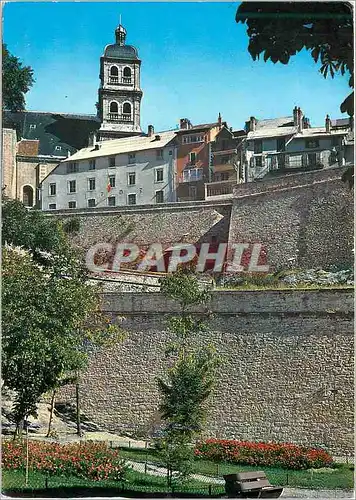 Cartes postales moderne Briancon (H A) alt 1321m la plus Haute Ville d'Europe les Remparts et la Cathedrale