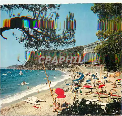 Cartes postales moderne Le Rayol (Var) la Cote des Maures la Plage et l'Hotel PedaloBateaux