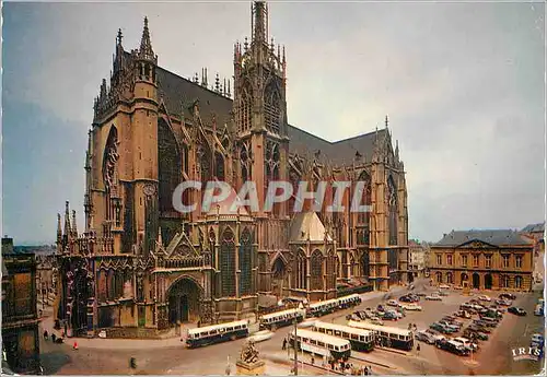 Cartes postales moderne Metz (Moselle) la Cathedrale Autobus