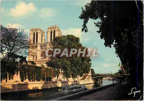 Cartes postales moderne Paris Notre Dame et la Seine Bateau Peniche