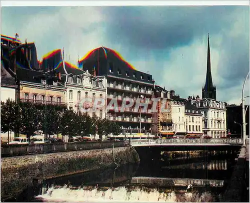 Cartes postales moderne Tulle (Correze) Un aspect de la Ville sur le Bords de la Correze