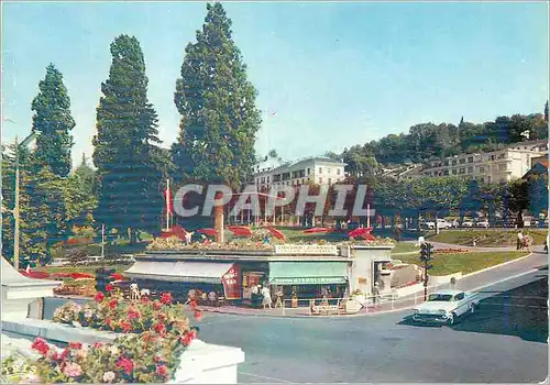 Cartes postales moderne Evian les Bains Carrefour du Debarcadere