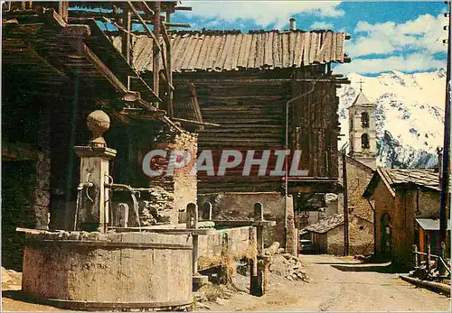 Cartes postales moderne Saint Veran 2040 m Les Hautes Alpes La Fontaine du Chatelet