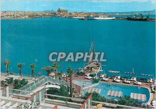Cartes postales moderne Palma de Mallorca (Baleares) Espana Vista desde el Mediterraneo Cran Hotel Bateaux