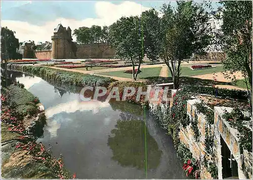 Cartes postales moderne Vannes (Morbihan) le Chateau et ses Jardins