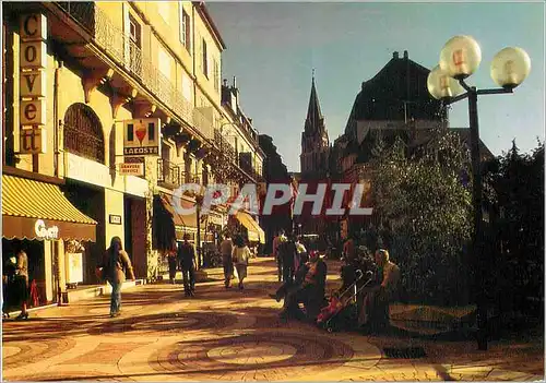 Cartes postales moderne Brive la Gaillarde (Correze) Soleil couchant sur la Zone Pietonne